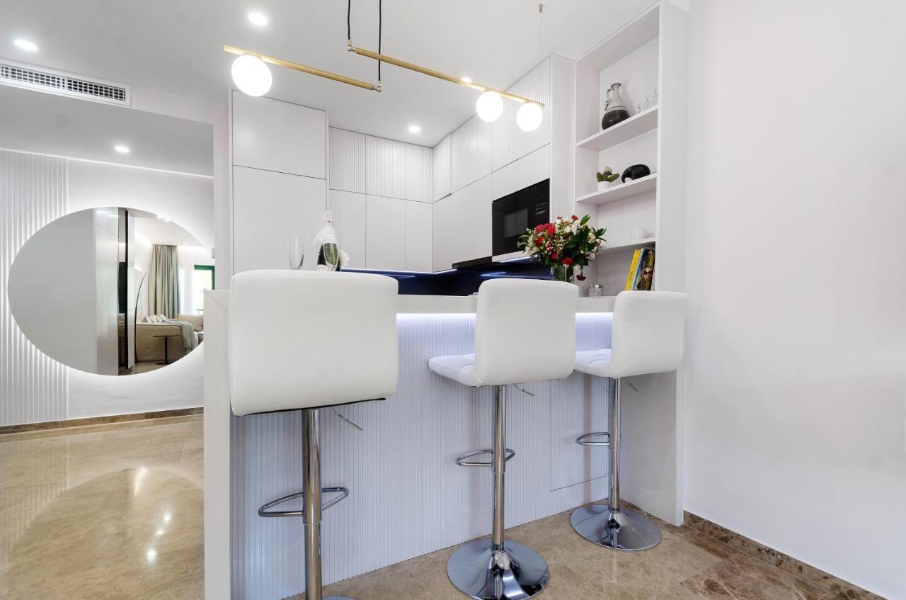 Luxury Blue Coast Seaside Retreat Marbella Apartment ภายนอก รูปภาพ