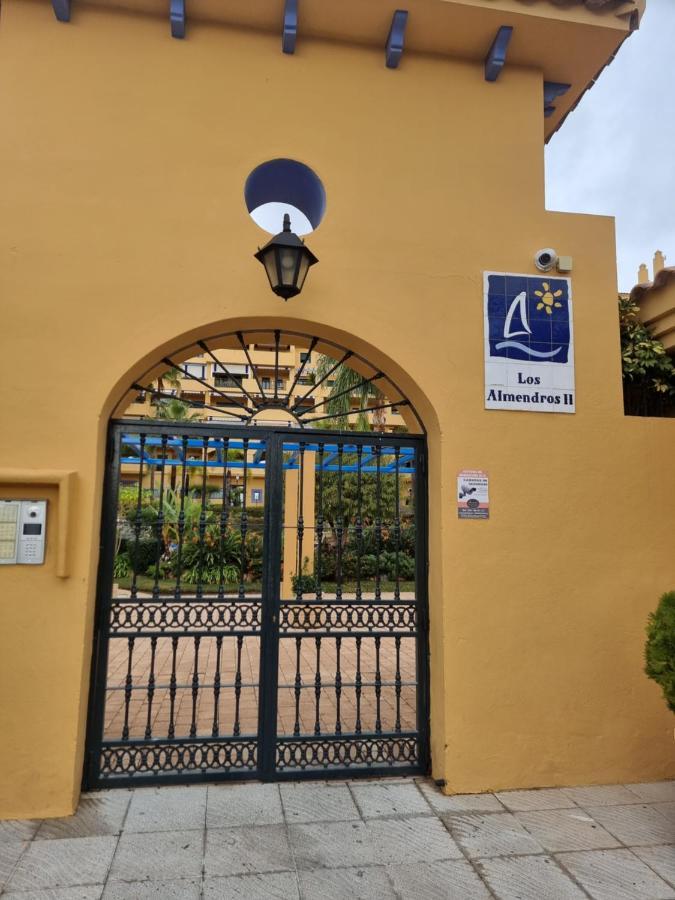 Luxury Blue Coast Seaside Retreat Marbella Apartment ภายนอก รูปภาพ